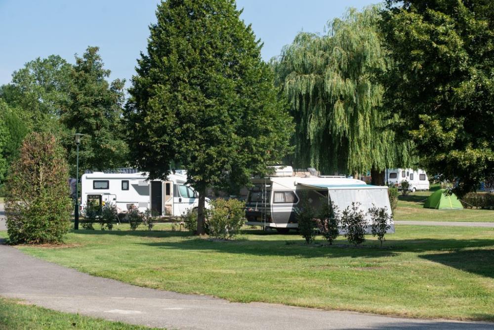 emplacement-camping-car-camping-trillonniere